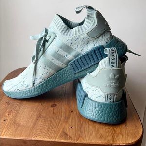 Adidas tennis shoes